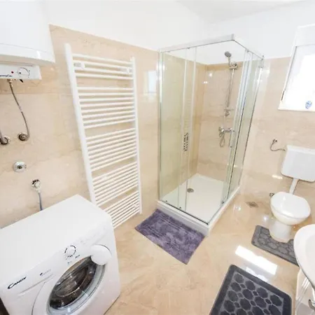 Apartman My Dalmatia - Penthouse With Shared Pool