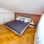 My Dalmatia - Penthouse With Shared Pool * Zadar