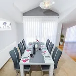 My Dalmatia - Penthouse With Shared Pool